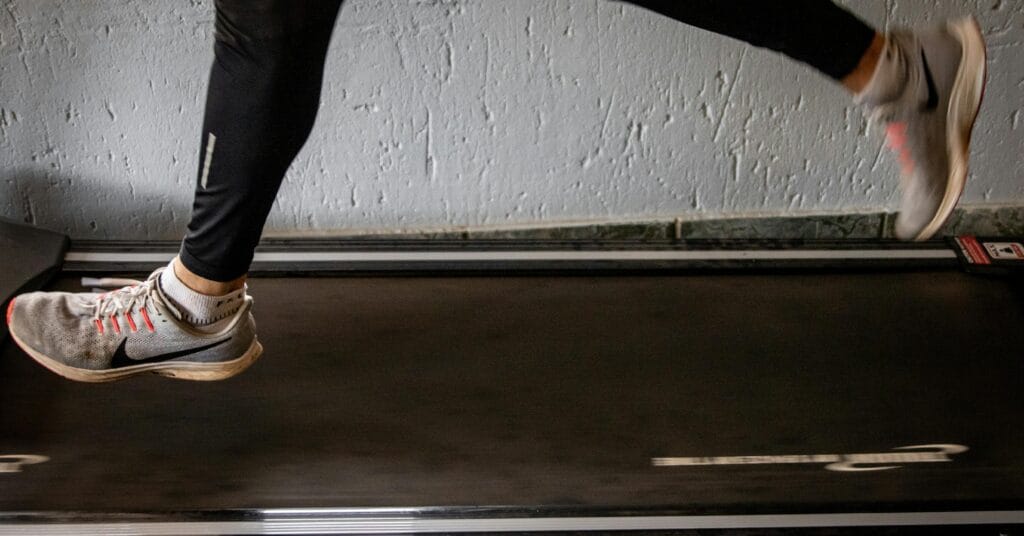 cefalea tensional: dolor de cabeza por tensión cervical en Fisiomove Cerdanyola del Vallès